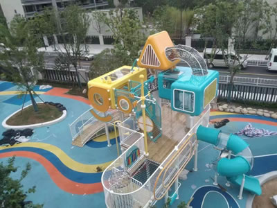 大型儿童游乐场设施